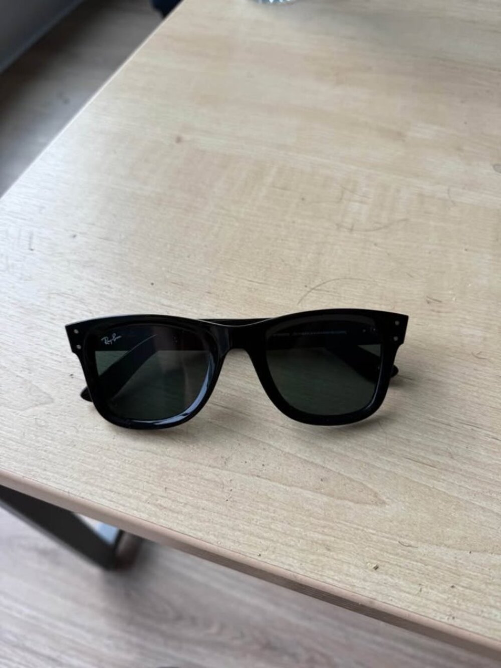 Ray Bans - Wayfarer Reverse Sunglasses